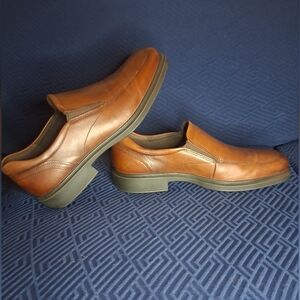 Ecco Men's Tan Leather Slip-On Loafers